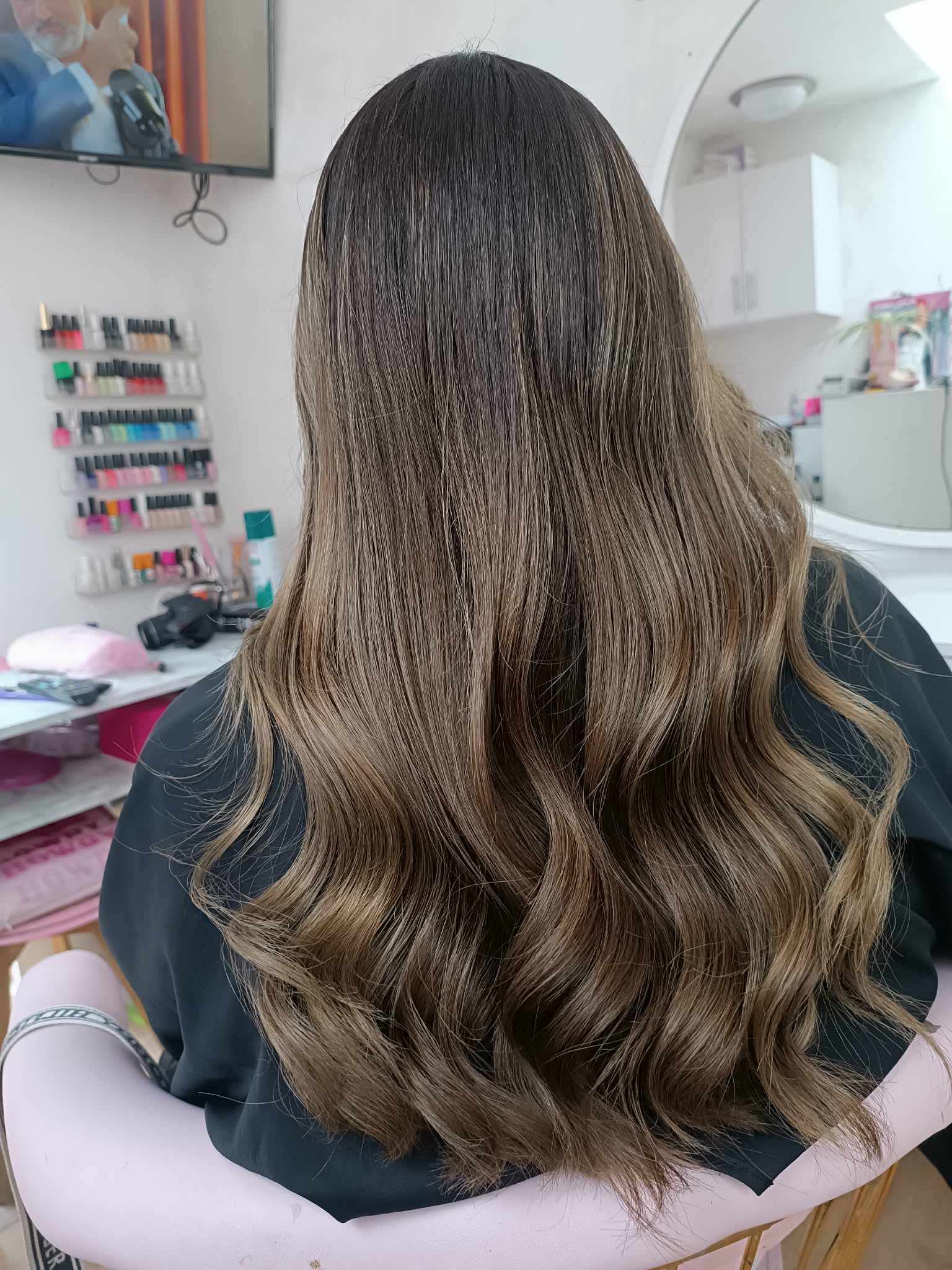 Balayage avellana, trabajo realizado en Salón Studio 81